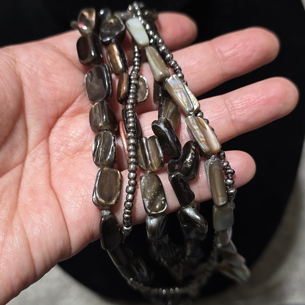 ✨️4/$20 Multi Strand Natural Shell & Glass Beads Silver Chain Necklace - Picture 8 of 15